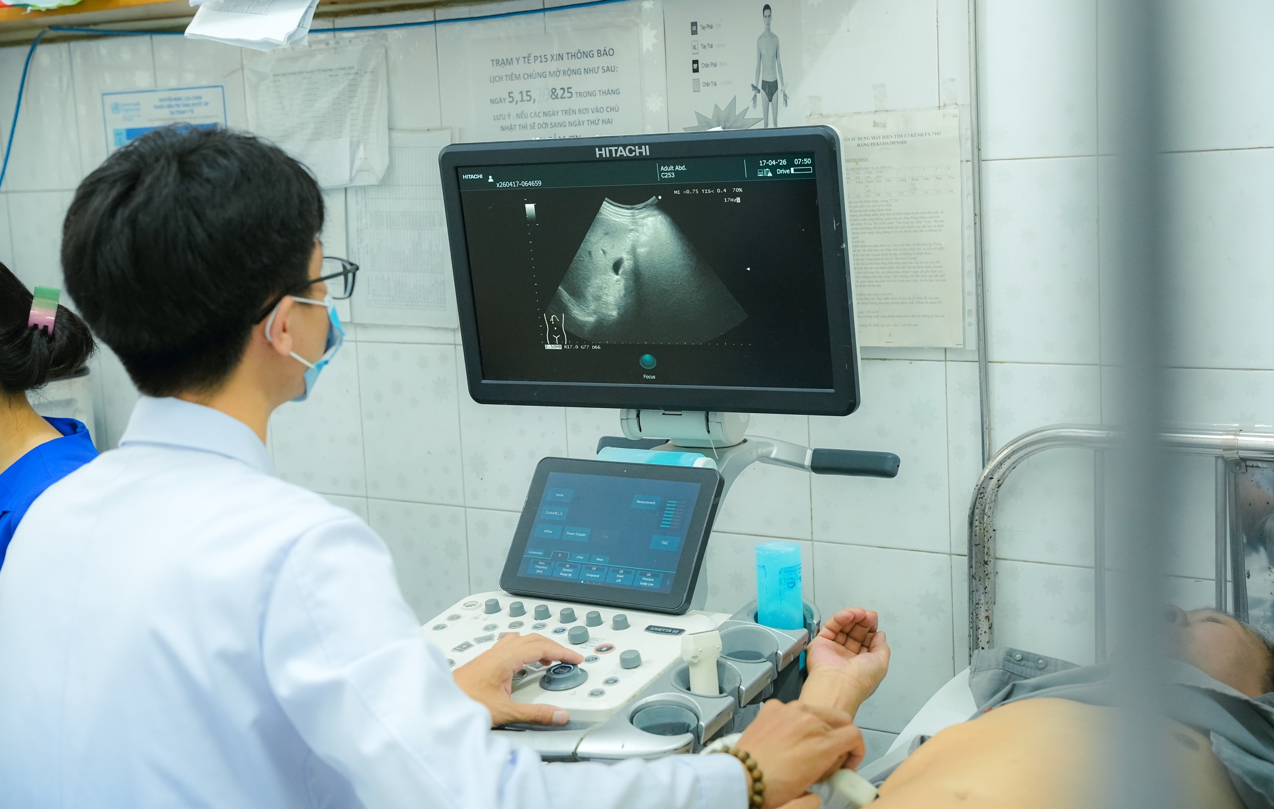 tan-son-6-1787241645548527260897 Không để y tế tư nhân phát triển riêng lẻ- Ảnh 1.