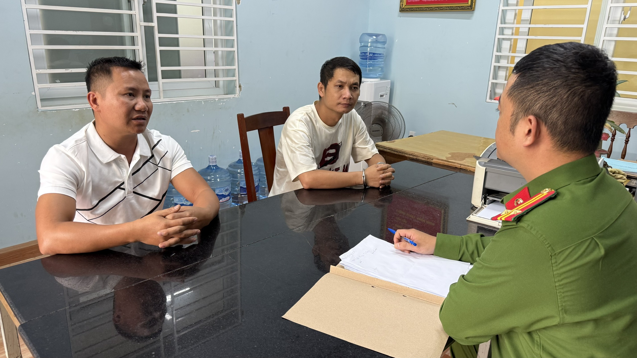 trom-trom-1787907512004251334046 Hồ Lê Phát có 5 tiền án, đóng giả người chăm bệnh nhân để đi trộm cắp- Ảnh 1.