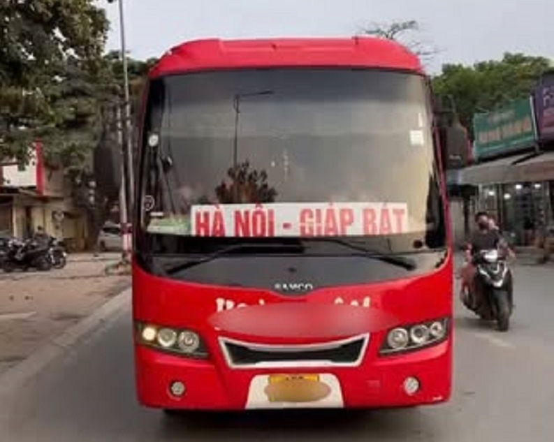 Xử Phạt Gần 33 Triệu Đồng Với Xe Khách Chở Quá Số Người Quy Định - Ảnh 1.