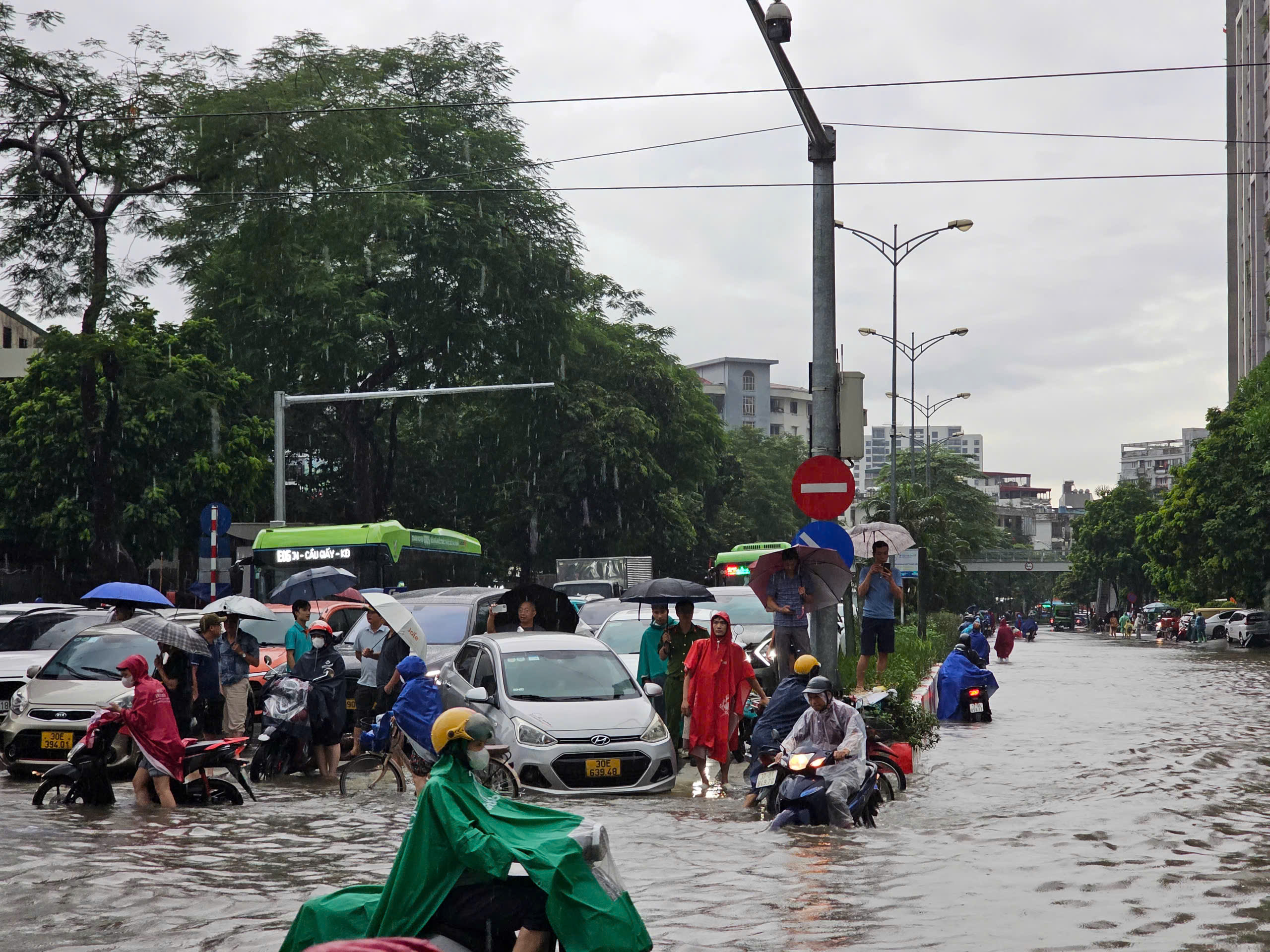 Dự Báo Mưa Dông Mạnh Tại Miền Bắc Trong Những Ngày Tới