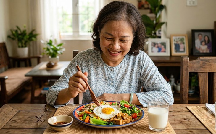 Tuổi 60 nên ăn gì để tránh mất cơ? - Ảnh 3.