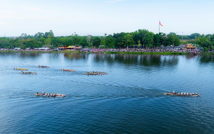 Khám Phá Lễ Hội Đua Thuyền Truyền Thống Tại Quảng Trị- Ảnh 7.