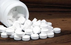 Lợi Ích và Nguy Cơ Của Thực Phẩm Chức Năng Dành Cho Người Bệnh U Xơ Tử Cung